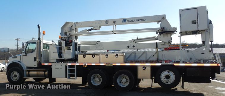 image for item DK7635 2006 Freightliner Business Class M2  bridge inspection truck