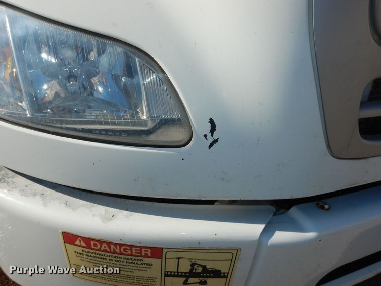 image for item DK7635 2006 Freightliner Business Class M2  bridge inspection truck