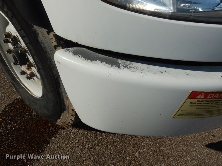 image for item DK7635 2006 Freightliner Business Class M2  bridge inspection truck