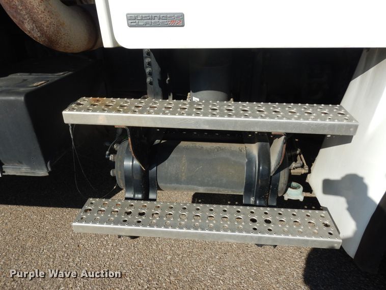 image for item DK7635 2006 Freightliner Business Class M2  bridge inspection truck