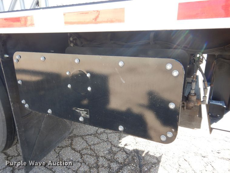 image for item DK7635 2006 Freightliner Business Class M2  bridge inspection truck