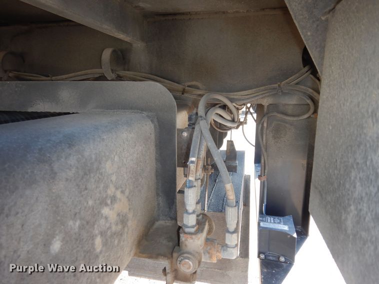 image for item DK7635 2006 Freightliner Business Class M2  bridge inspection truck