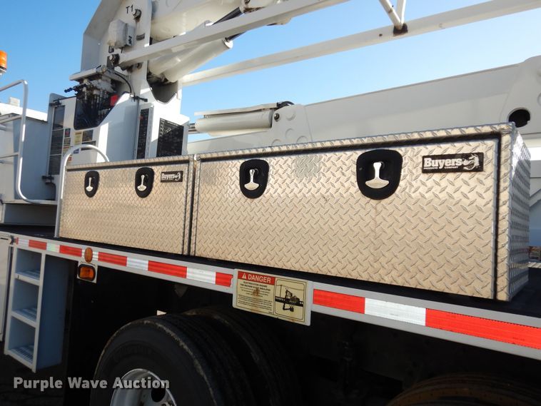 image for item DK7635 2006 Freightliner Business Class M2  bridge inspection truck