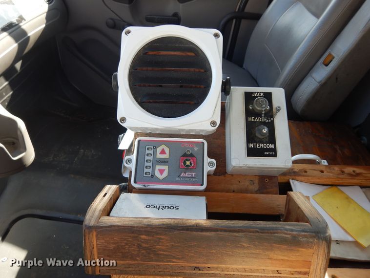 image for item DK7635 2006 Freightliner Business Class M2  bridge inspection truck