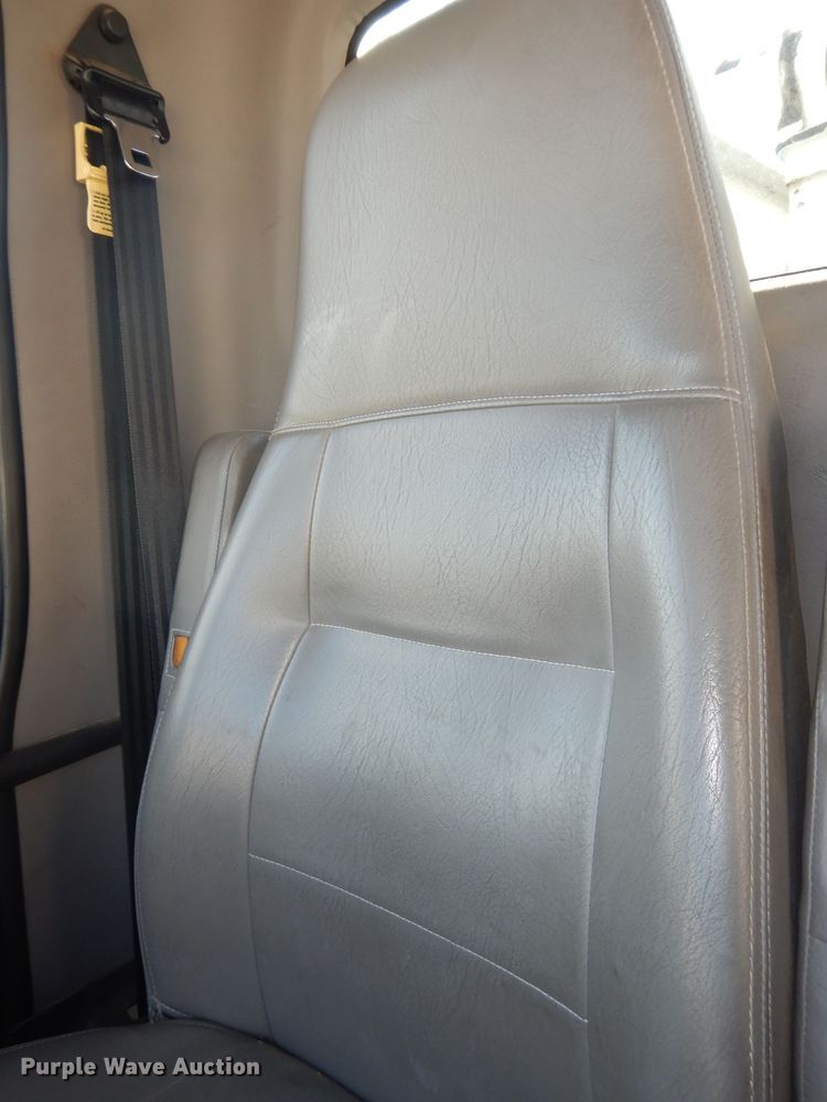 image for item DK7635 2006 Freightliner Business Class M2  bridge inspection truck