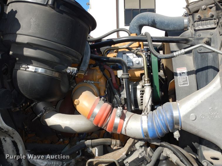 image for item DK7635 2006 Freightliner Business Class M2  bridge inspection truck