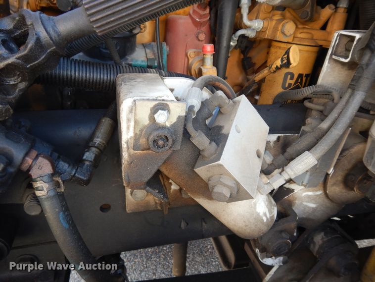 image for item DK7635 2006 Freightliner Business Class M2  bridge inspection truck