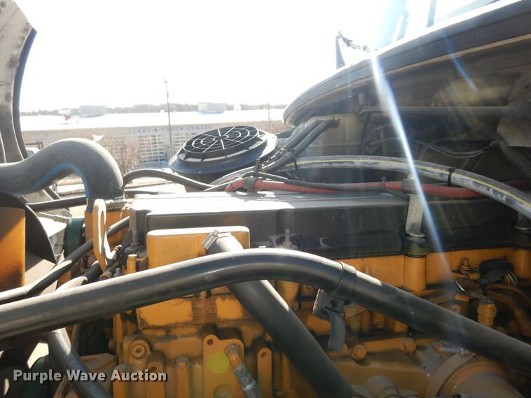 image for item DK7635 2006 Freightliner Business Class M2  bridge inspection truck