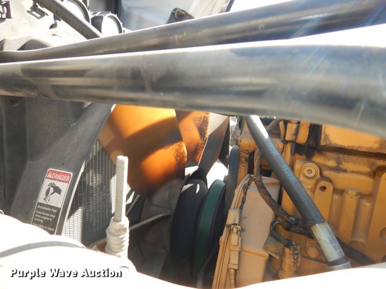 image for item DK7635 2006 Freightliner Business Class M2  bridge inspection truck