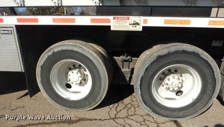 image for item DK7635 2006 Freightliner Business Class M2  bridge inspection truck