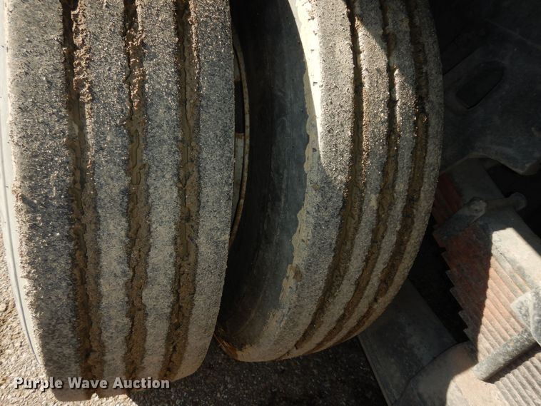 image for item DK7635 2006 Freightliner Business Class M2  bridge inspection truck