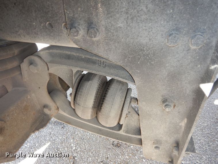 image for item DK7635 2006 Freightliner Business Class M2  bridge inspection truck