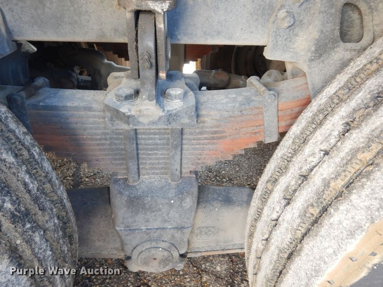 image for item DK7635 2006 Freightliner Business Class M2  bridge inspection truck