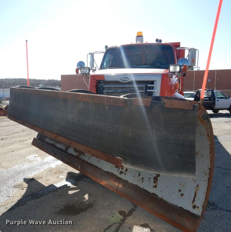 image for item DK7643 2005 Sterling LT7501  dump truck