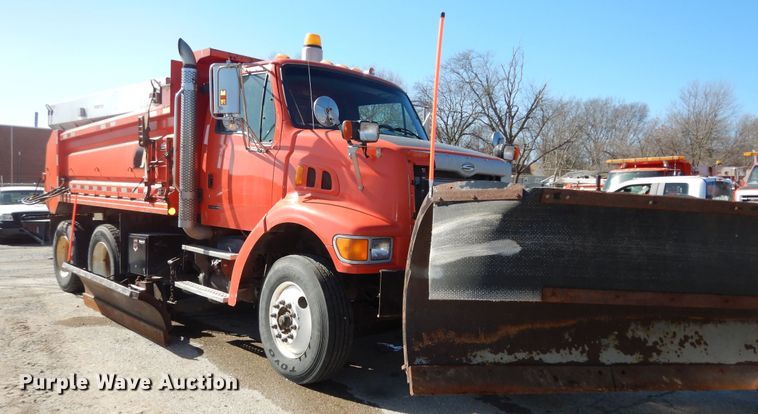 image for item DK7643 2005 Sterling LT7501  dump truck