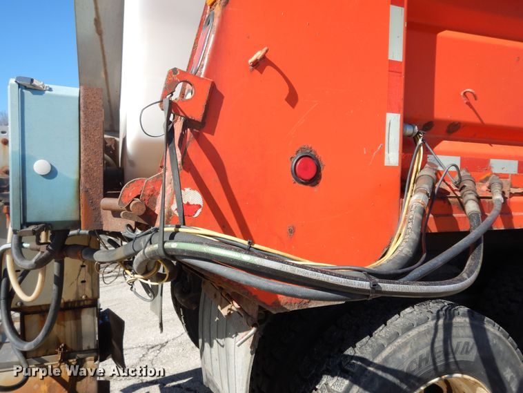 image for item DK7643 2005 Sterling LT7501  dump truck