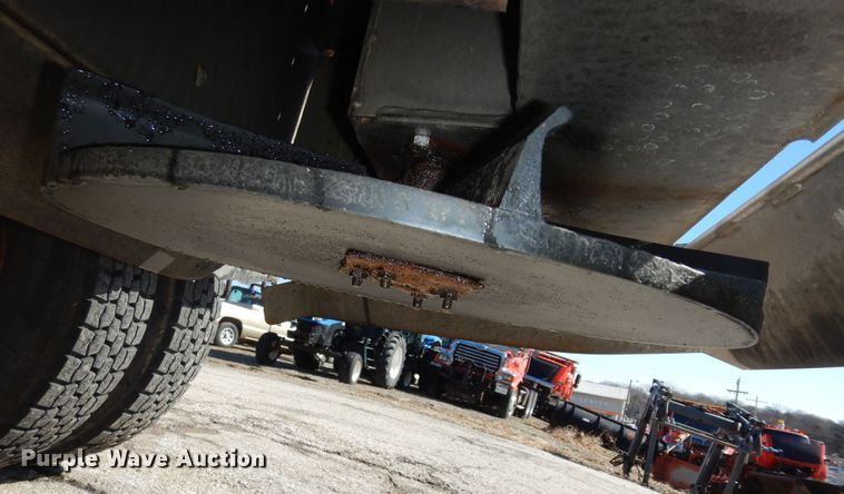 image for item DK7643 2005 Sterling LT7501  dump truck