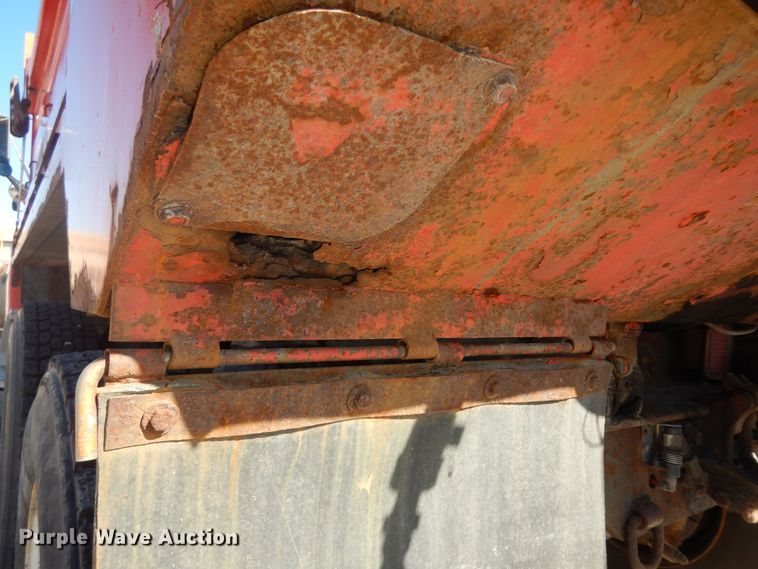 image for item DK7643 2005 Sterling LT7501  dump truck