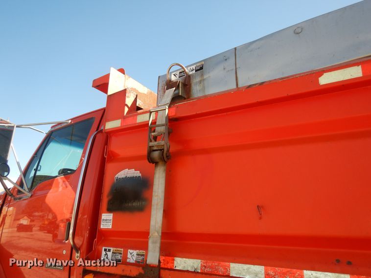 image for item DK7643 2005 Sterling LT7501  dump truck