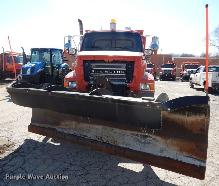 image for item DK7644 2005 Sterling LT7501  dump truck