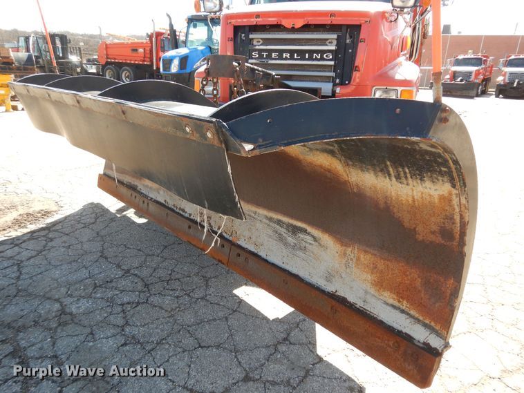 image for item DK7644 2005 Sterling LT7501  dump truck