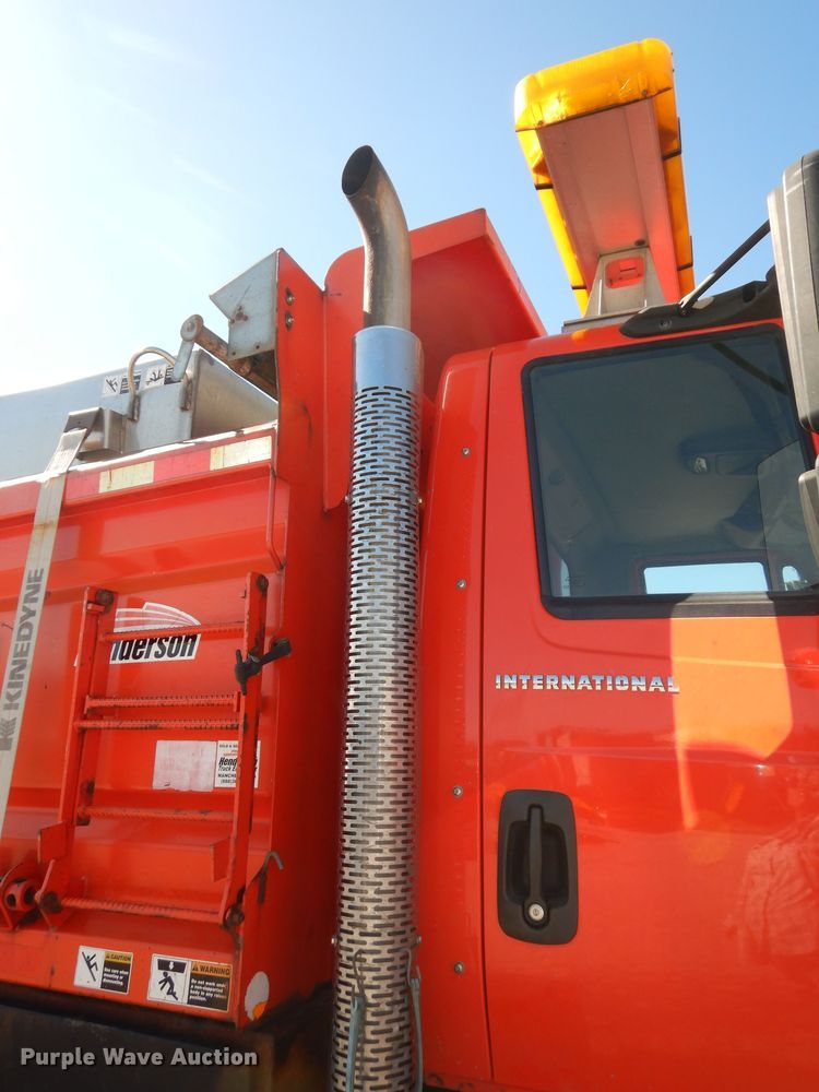 image for item DK7645 2007 International 7400  dump truck