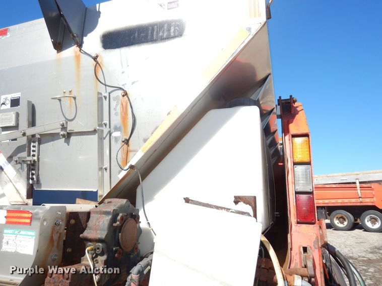 image for item DK7645 2007 International 7400  dump truck