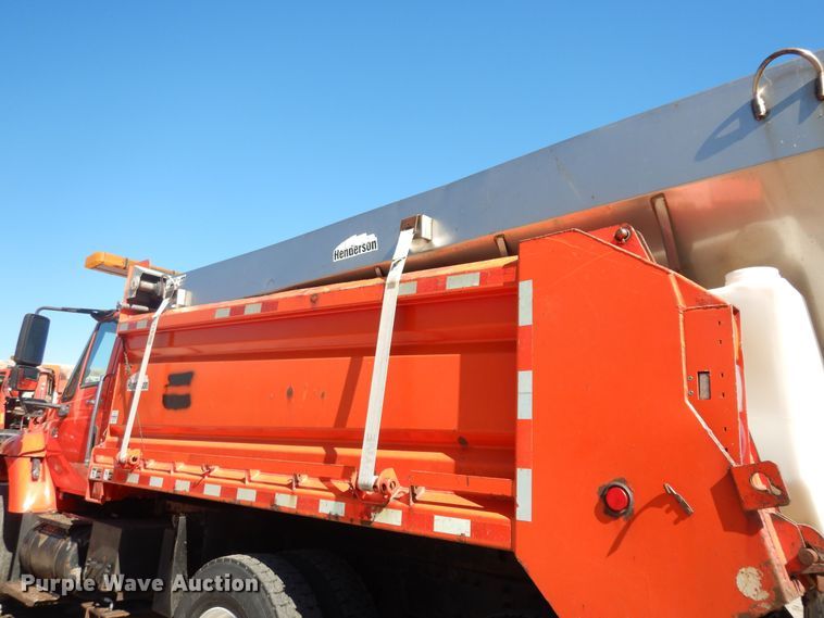 image for item DK7645 2007 International 7400  dump truck