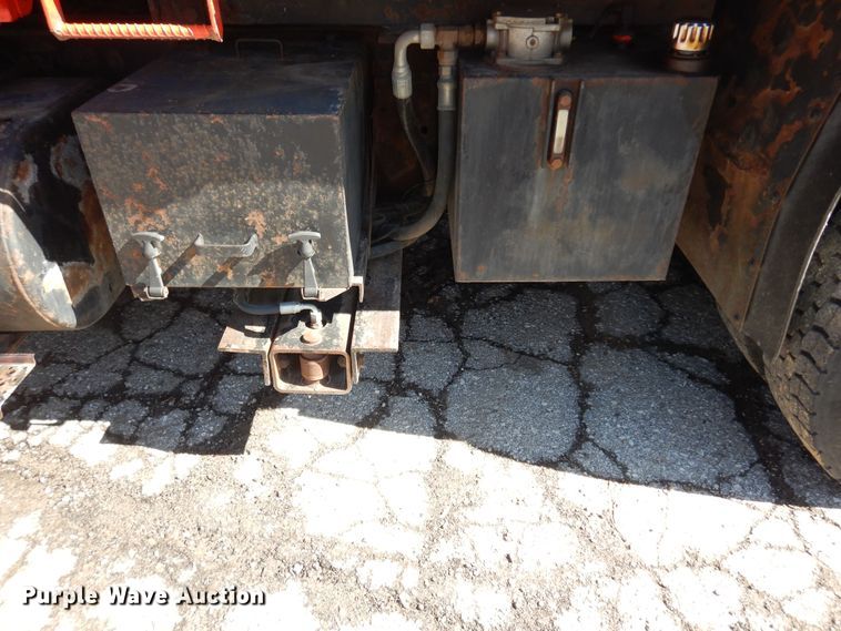 image for item DK7645 2007 International 7400  dump truck