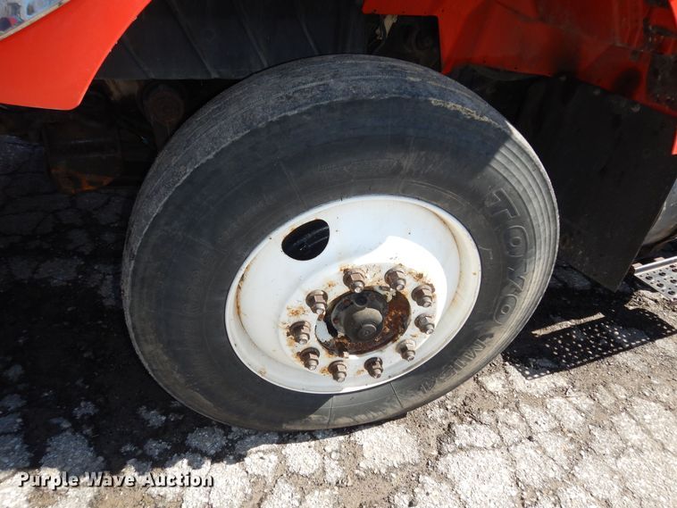 image for item DK7645 2007 International 7400  dump truck