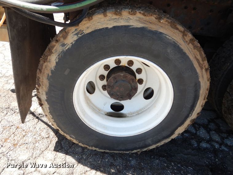 image for item DK7645 2007 International 7400  dump truck