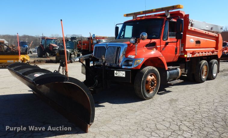 image for item DK7646 2007 International 7400  dump truck