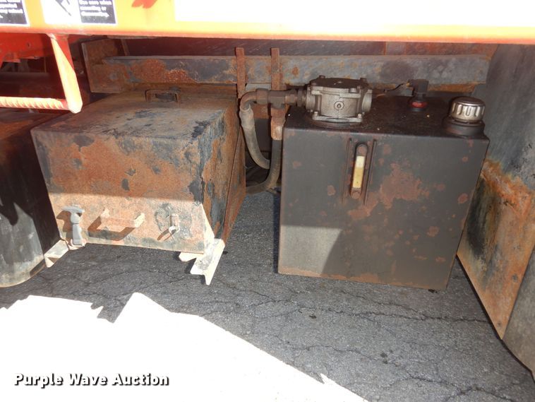 image for item DK7646 2007 International 7400  dump truck