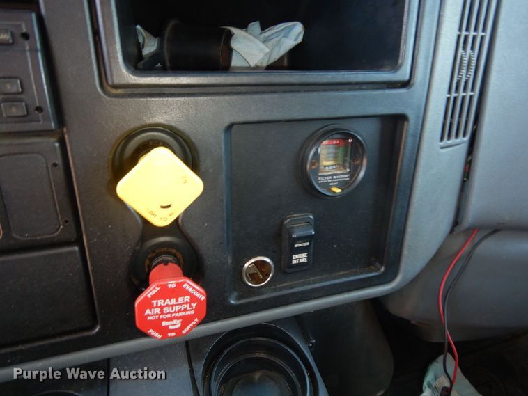 image for item DK7646 2007 International 7400  dump truck