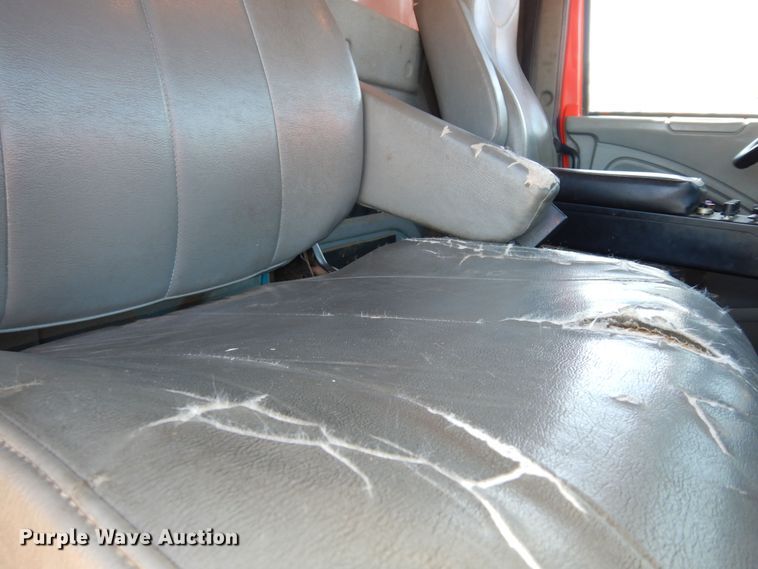 image for item DK7646 2007 International 7400  dump truck