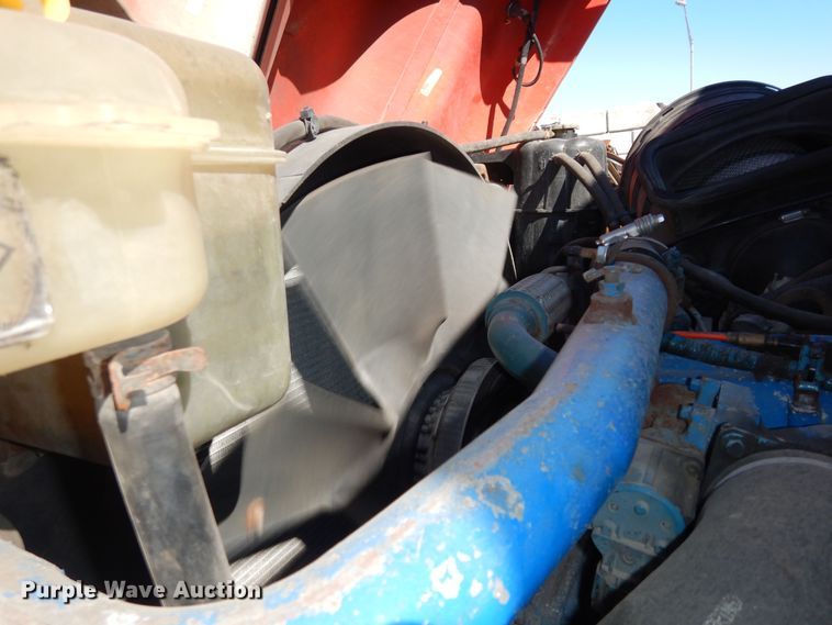 image for item DK7646 2007 International 7400  dump truck