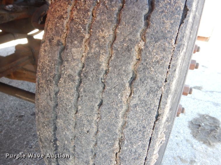 image for item DK7646 2007 International 7400  dump truck