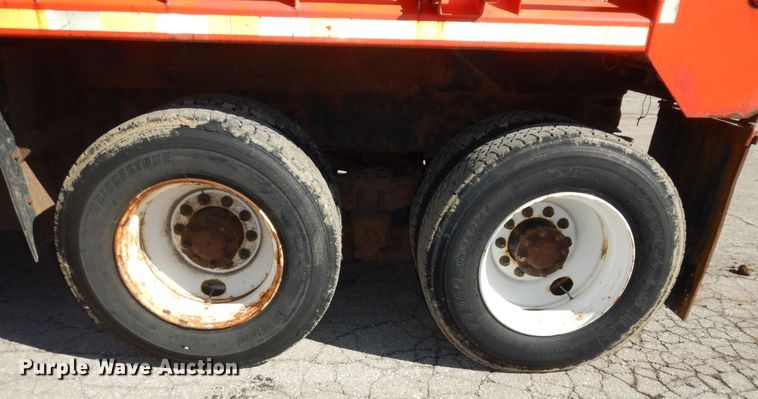 image for item DK7646 2007 International 7400  dump truck