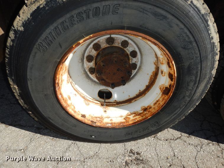 image for item DK7646 2007 International 7400  dump truck