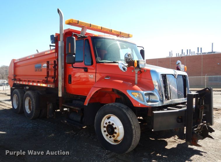 image for item DK7647 2007 International 7400  dump truck