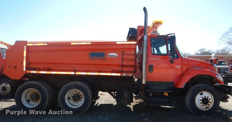 image for item DK7647 2007 International 7400  dump truck