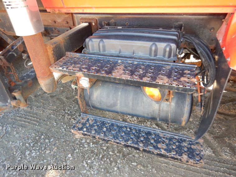 image for item DK7647 2007 International 7400  dump truck