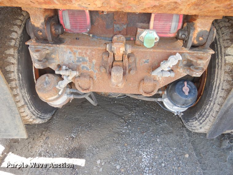 image for item DK7647 2007 International 7400  dump truck