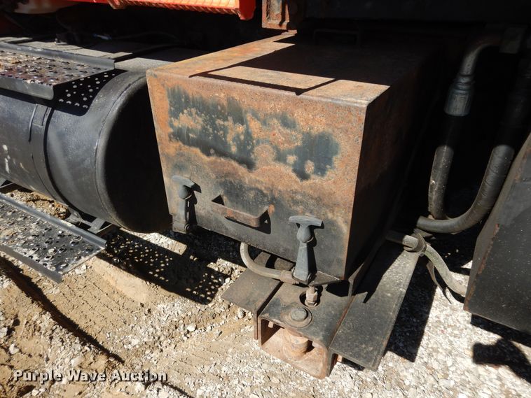 image for item DK7647 2007 International 7400  dump truck