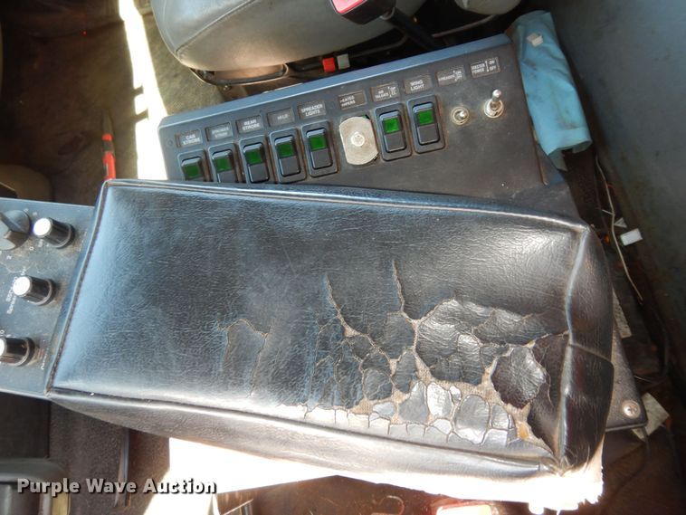 image for item DK7647 2007 International 7400  dump truck