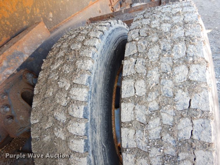 image for item DK7647 2007 International 7400  dump truck