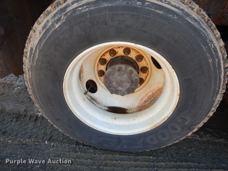 image for item DK7647 2007 International 7400  dump truck