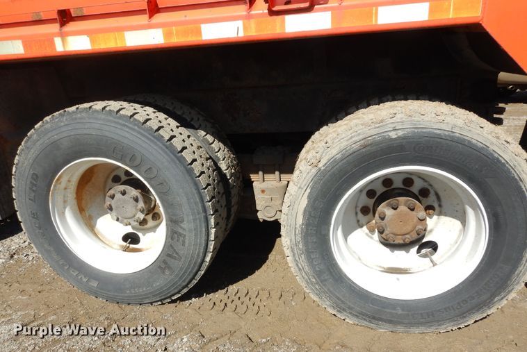 image for item DK7647 2007 International 7400  dump truck