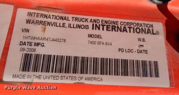 image for item DK7647 2007 International 7400  dump truck