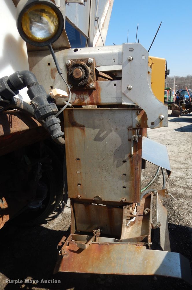 image for item DK7647 2007 International 7400  dump truck